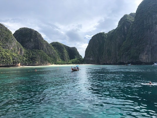 How to travel phi phi islands