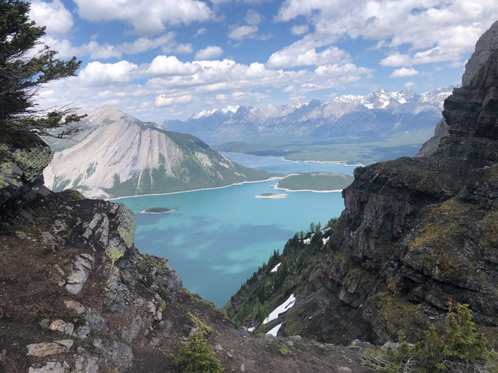 What is the best time to hike Sarrail Ridge