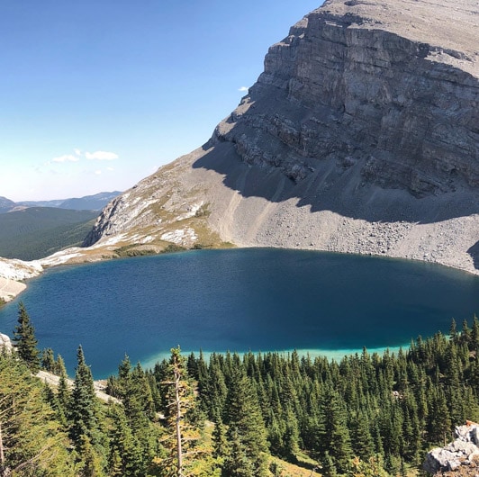 Hiking to Carnarvon Lake, aerial view 