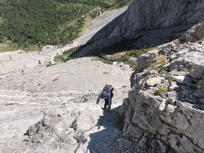 Hiking to Carnarvon Lake - chains